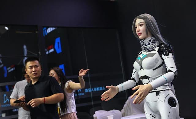 Los robots humanoides protagonizan la Conferencia Mundial de Robótica de Pekín 2024