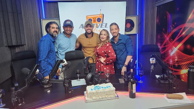 A Nivel Radio celebra su segundo aniversario con una entrega especial con la participación de Luis Luna