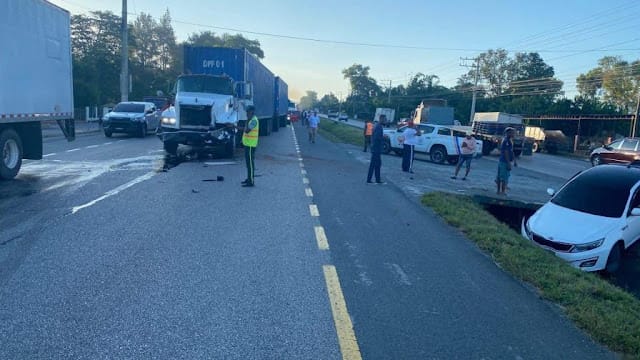 Accidente en autopista Duarte provoca múltiples heridos y requiere amplia respuesta de emergencia