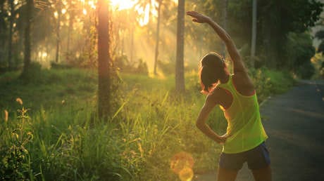 Realizar ejercicio por la mañana y la tarde podría reducir el riesgo de cáncer colorrectal