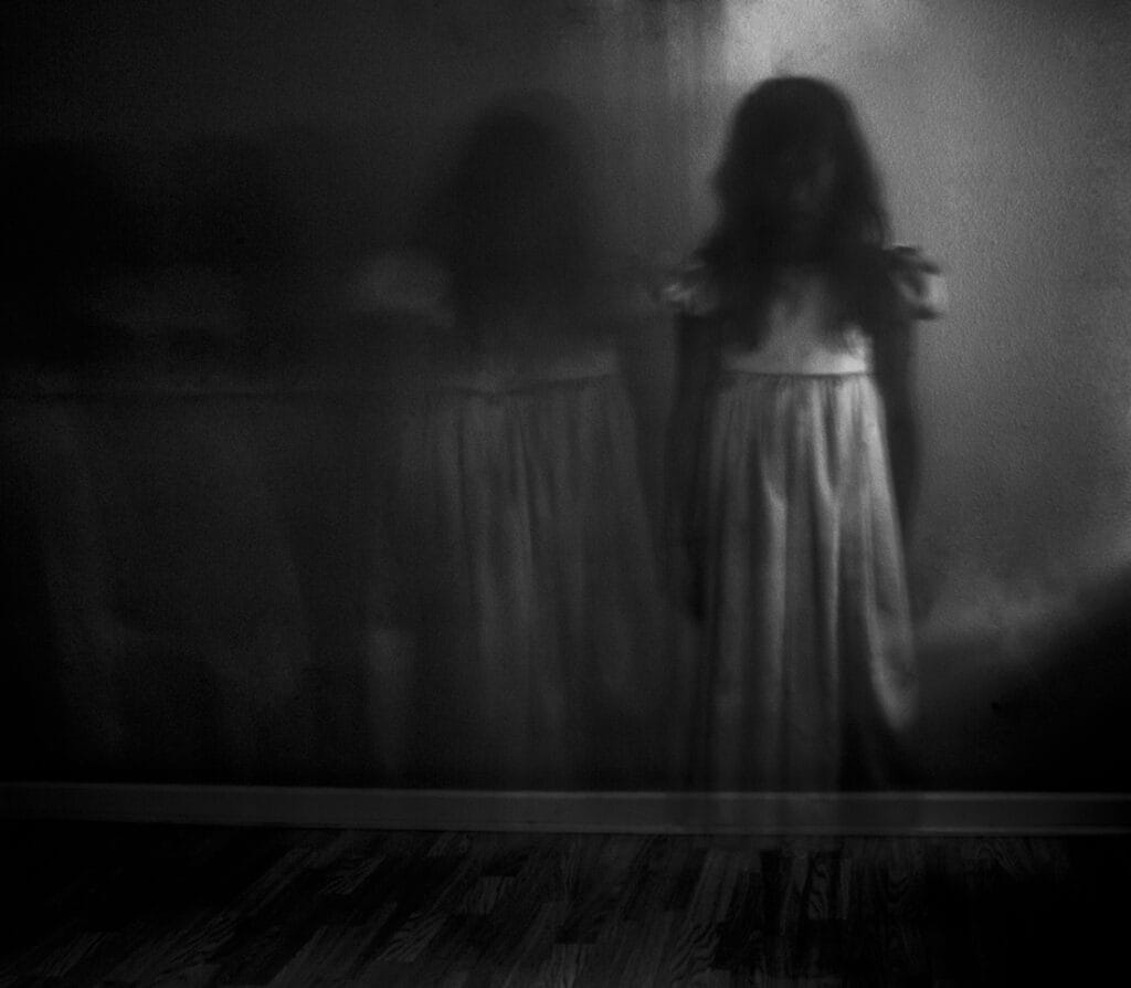 ¡La verdad oculta detrás de los encuentros con fantasmas revelada! 6