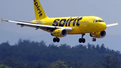 Avión de Spirit Airlines desviado a la República Dominicana tras ser atacado a tiros cerca del aeropuerto de Haití.