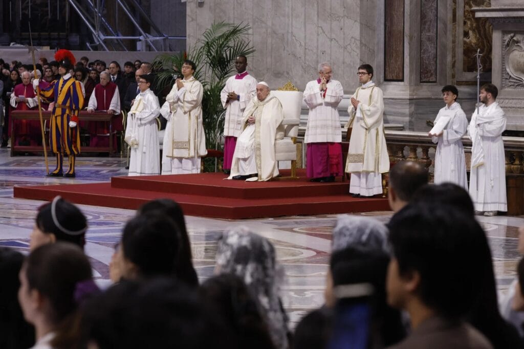 El Papa pide a los jóvenes no ceder ante el espejismo de la fama efímera 6