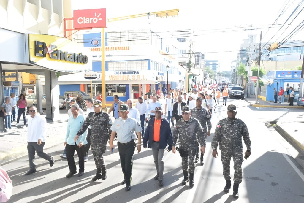 UASD Recinto Santiago y el Ministerio de Educación Desfilan por 180 años primera Constitución Dominicana