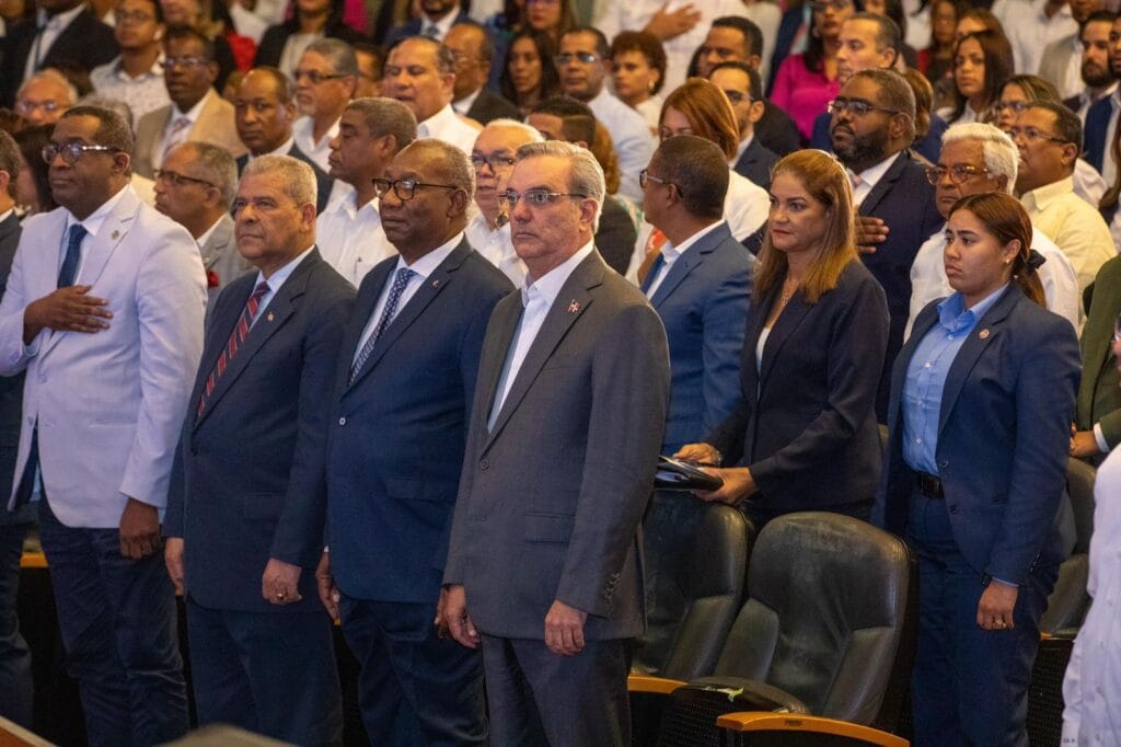 UASD otorgará título de “Doctor Honoris Causa” al presidente Luis Abinader 6 UASD otorgará título de “Doctor Honoris Causa” al presidente Luis Abinader