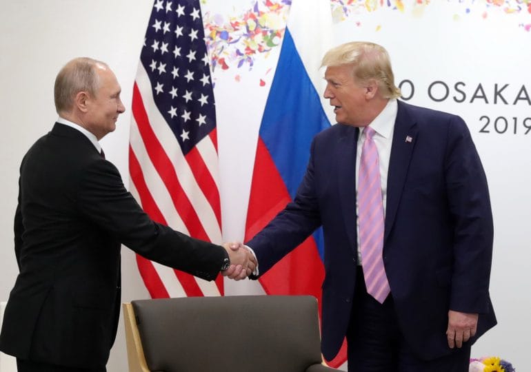 El Kremlin desmiente rumores sobre conversación entre Trump y Putin