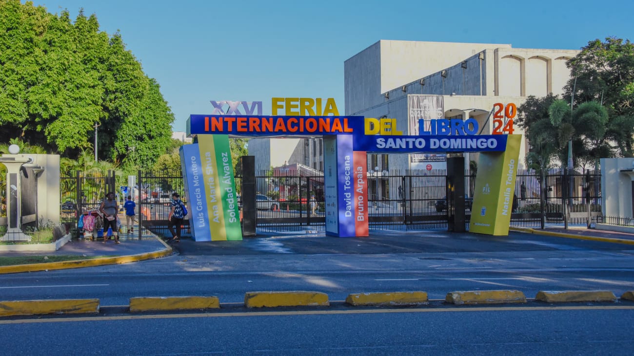 Más de 700 parqueos gratuitos disponibles para visitantes de la Feria del Libro 2024