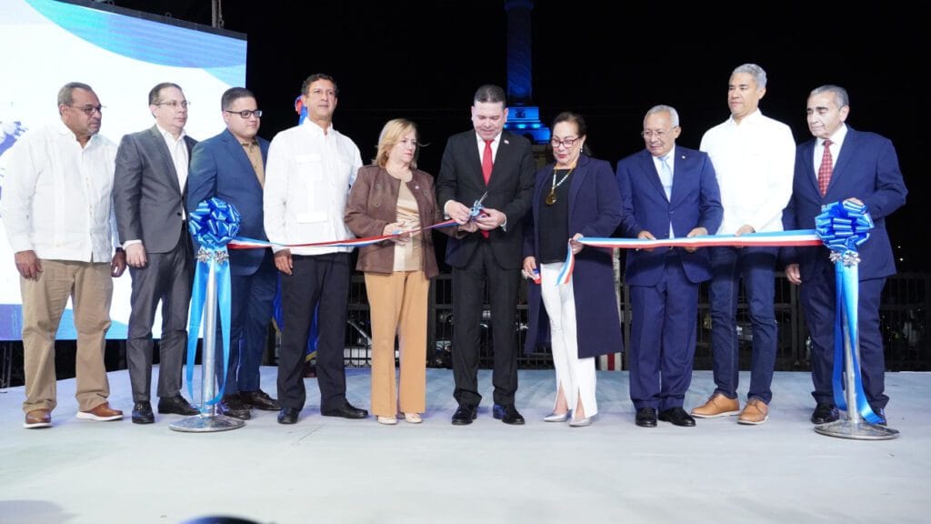 Proindustria Inaugura la IV Feria de Innovación y Emprendimiento Industrial 2024 en Santiago con Reconocimiento al Empresario Manuel Estrella 6