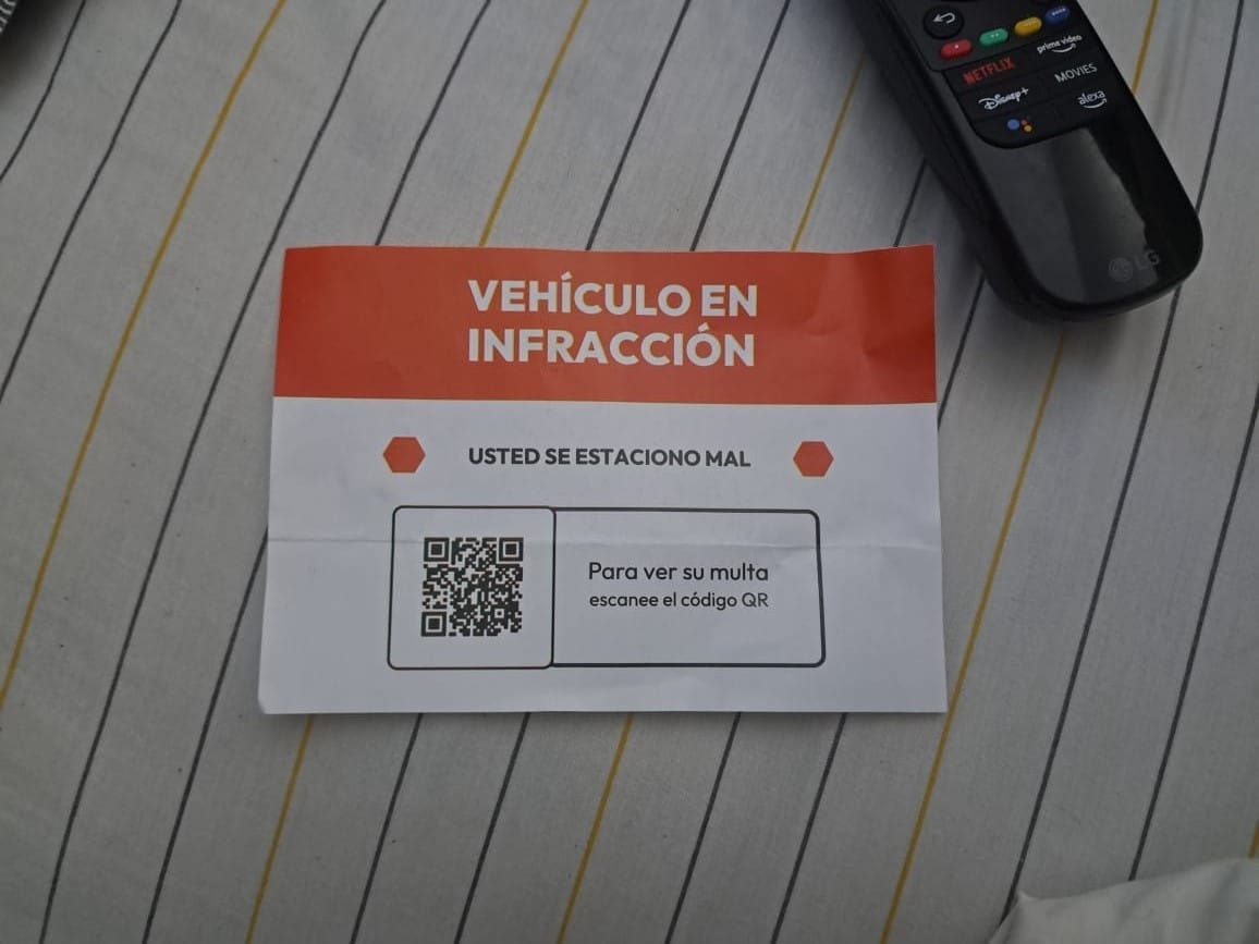 En República Dominicana se ha detectado un sofisticado esquema de estafa electrónica que busca clonar teléfonos móviles mediante el uso de tarjetas con códigos QR.