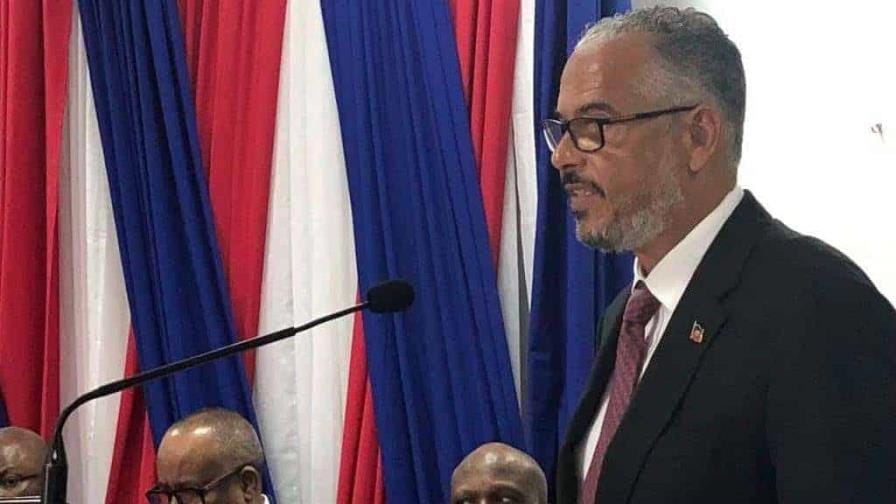 El primer ministro Alix Didier Fils-Aimé durante la presentación de su gabinete ministerial en Haití.