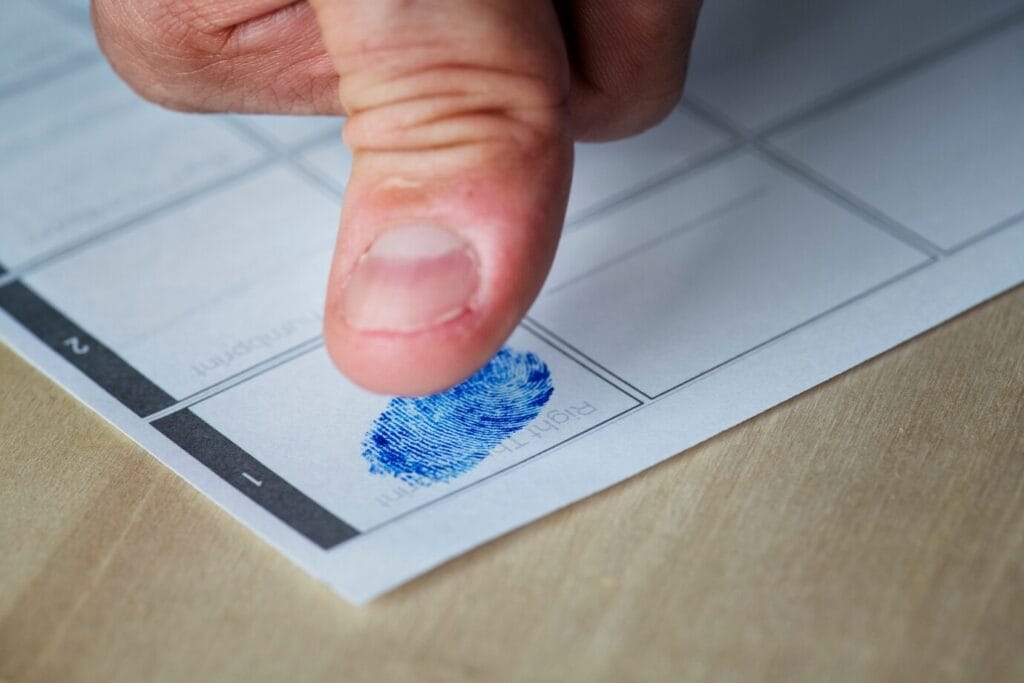 Serendipia y Tinta Electoral 6 Ejemplo de serendipia en la ciencia y vida diaria con nitrato de plata y tinta electoral