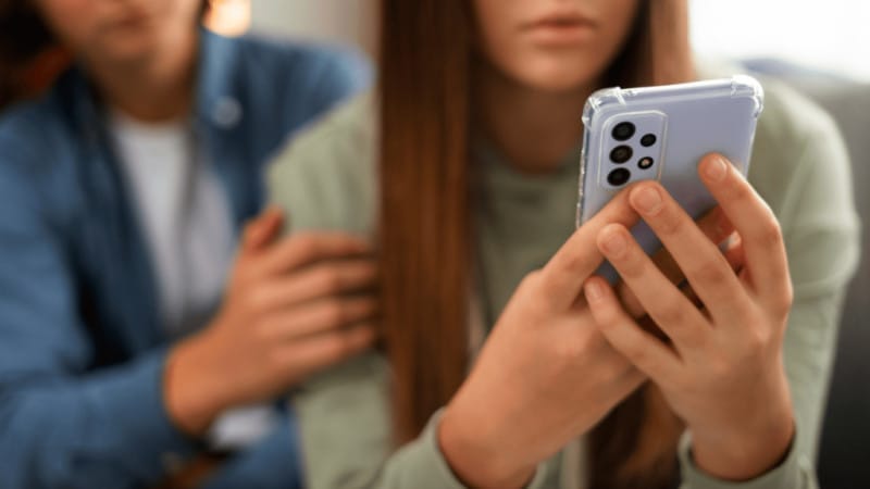 Alerta: Estafa SMS utilizando el nombre del Inposdom 5 Aumento de mensajes SMS fraudulentos en nombre del Inposdom para obtener datos personales.