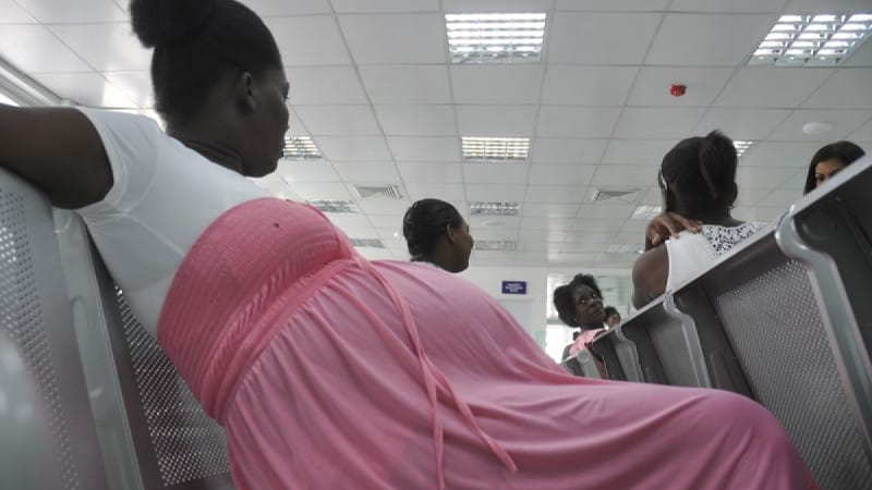 Elevado número de partos de madres haitianas en hospitales dominicanos durante noviembre 5