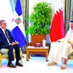 Abinader discute inversiones con Emir de Qatar y participación en Foro de Doha