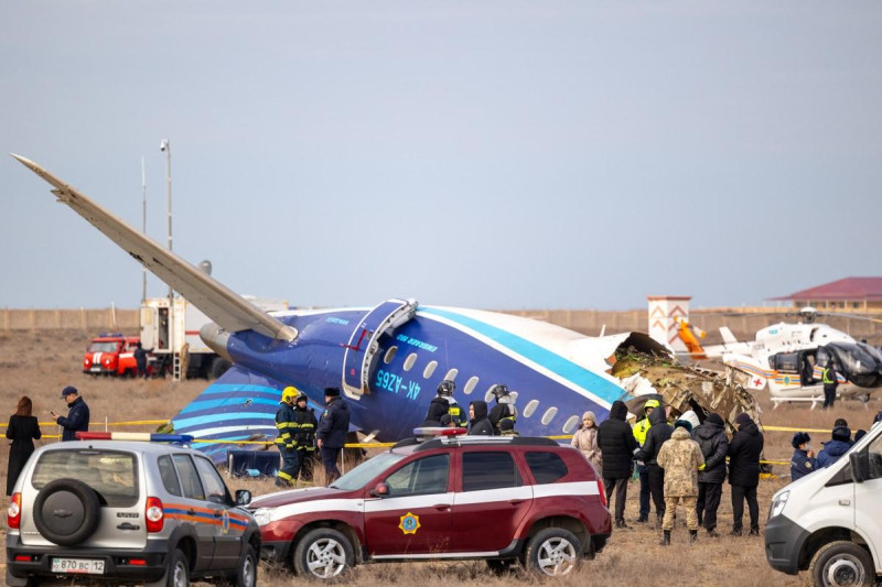 Azerbaijan Airlines atribuye el siniestro en Kazajistán a factores externos