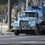 Intrant implementa restricciones de vehículos pesados en Navidad y Año Nuevo 6 Intrant prohíbe la circulación de vehículos de carga durante las festividades de Navidad y Año Nuevo en República Dominicana.