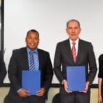 Nuevo convenio fomenta la enseñanza de inglés en sectores vulnerables de República Dominicana 7 Convenio entre Mescyt y Compassion International fomenta la enseñanza de inglés en sectores vulnerables de República Dominicana.