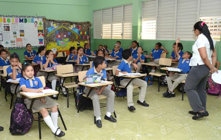 Descubre el nuevo Plan Decenal de Educación Horizonte 2034 presentado por el Ministerio de Educación de República Dominicana.