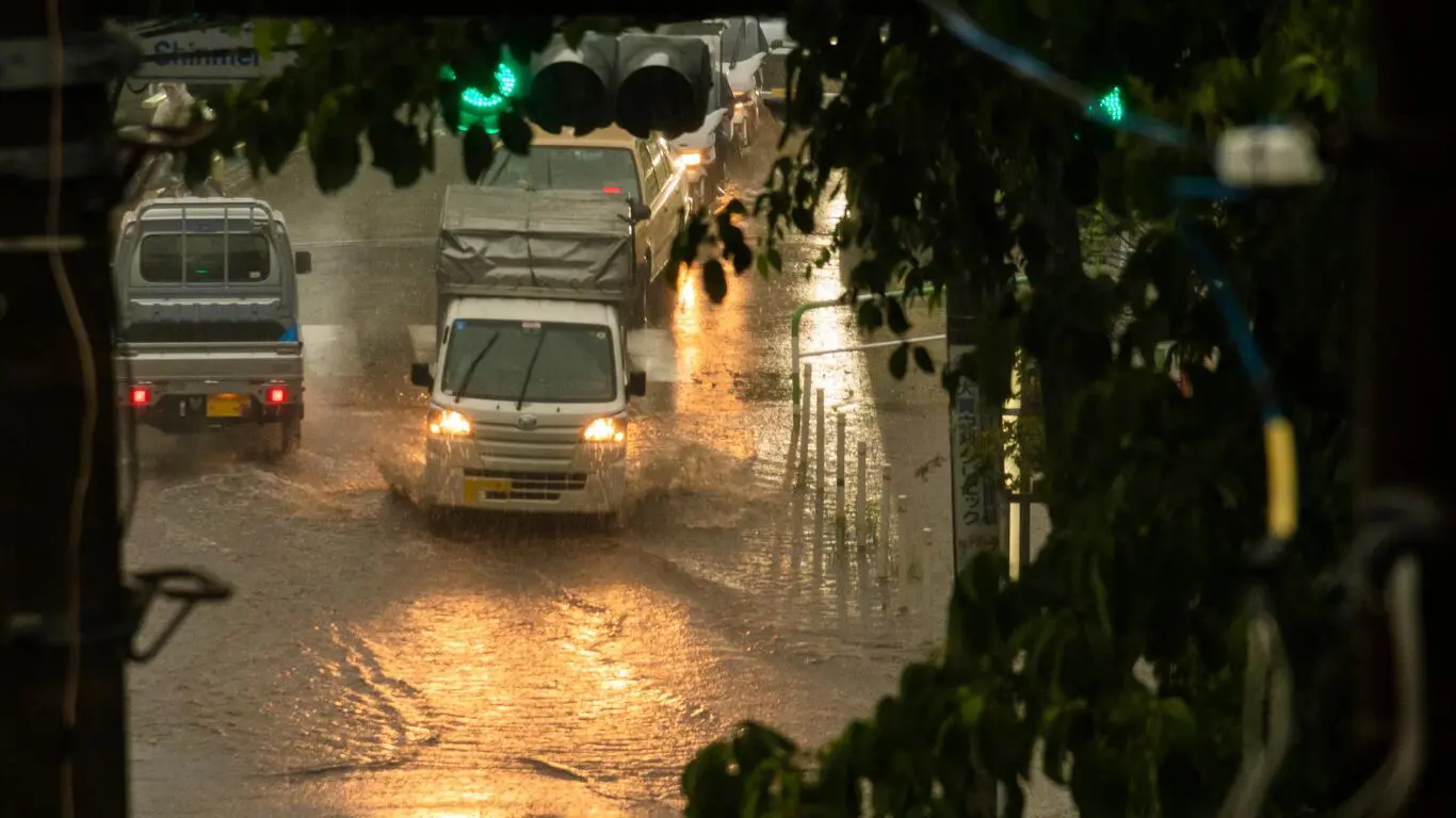 Lluvias intensas e inundaciones afectarán el último fin de semana del año.