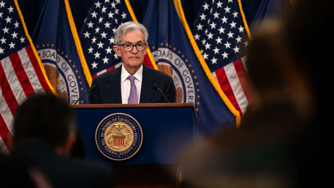 Trump afirma que no destituirá a Jerome Powell como presidente de la Fed 5