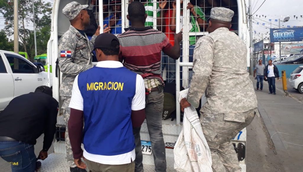 Autoridades migratorias dominicanas deportan más de 76 mil haitianos en dos meses