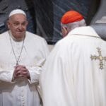 El papa Francisco condena las deportaciones masivas planeadas por Trump como un acto de injusticia social 6 El papa Francisco condena las deportaciones masivas propuestas por Trump como un acto de desigualdad social.
