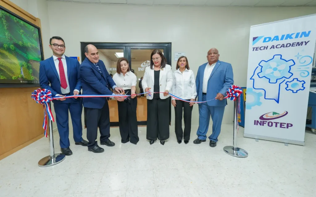 INFOTEP y Daikin Latam inauguran innovador laboratorio de refrigeración 6