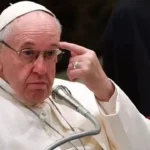 El papa Francisco insta a docentes a luchar contra el acoso escolar y fomentar una cultura de paz.