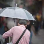 Lluvias débiles y dispersas marcan el inicio de semana en el país 7 Pronóstico de lluvias débiles y dispersas en varias provincias dominicanas para el inicio de semana.