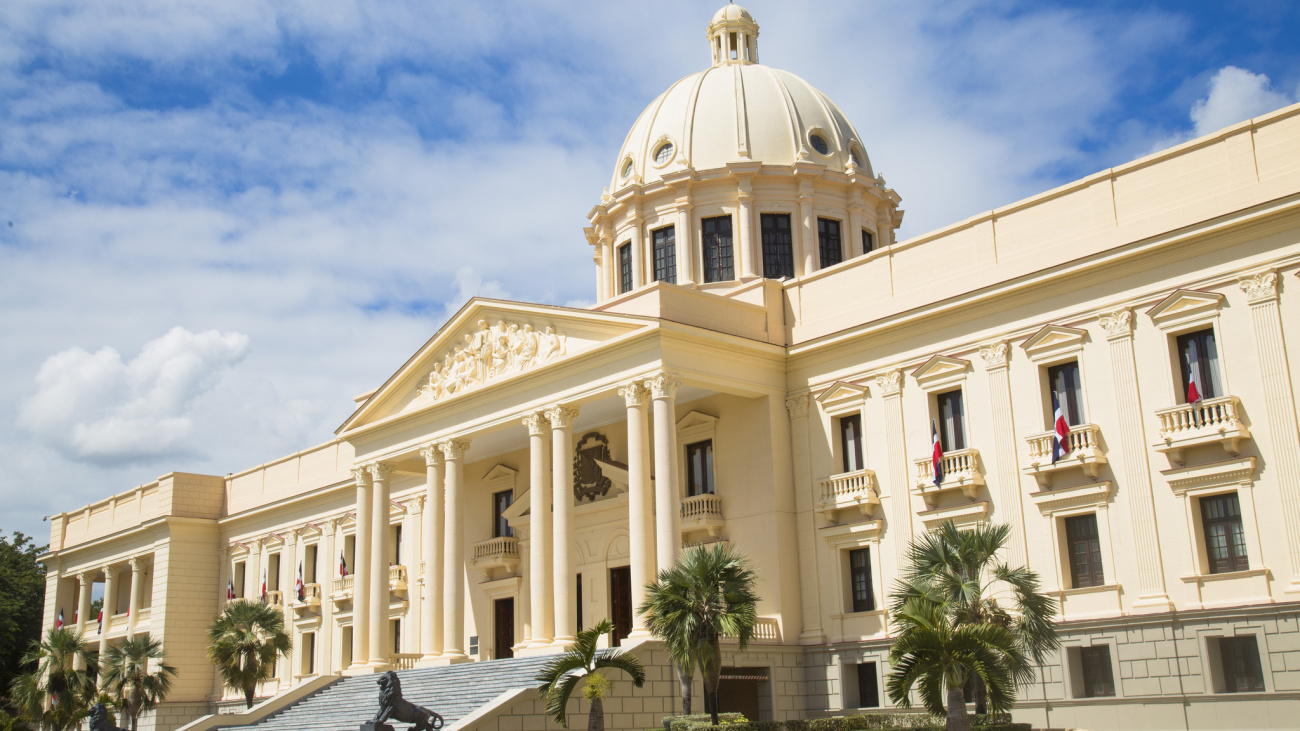 El presidente Luis Abinader recibirá al candidato de la coalición opositora de Venezuela, Edmundo González Urrutia, y miembros del Grupo IDEA en el Palacio Nacional para un acto de apoyo a la democracia en Venezuela.