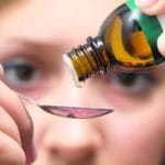 ¡Mucho cuidado con el dióxido de cloro! 8 Descubre los riesgos del dióxido de cloro y por qué organizaciones como la OMS y la FDA alertan sobre su consumo. Conoce sus usos adecuados y los peligros de ingerirlo.
