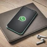 La nueva actualización de WhatsApp afectará a tu foto de perfil 9 Descubre cómo la nueva actualización de WhatsApp afecta la visibilidad de tu foto de perfil y aprende a controlar quién puede verla. Además, conoce el significado psicológico detrás de no cambiar tu foto de perfil, según la inteligencia artificial.
