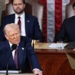Trump anuncia que Zelenski está dispuesto a negociar la paz con Rusia y avanzar en acuerdo de minerales con EE.UU. 6 Donald Trump revela que Zelenski está dispuesto a negociar la paz con Rusia y avanzar en un acuerdo de minerales con EE.UU.