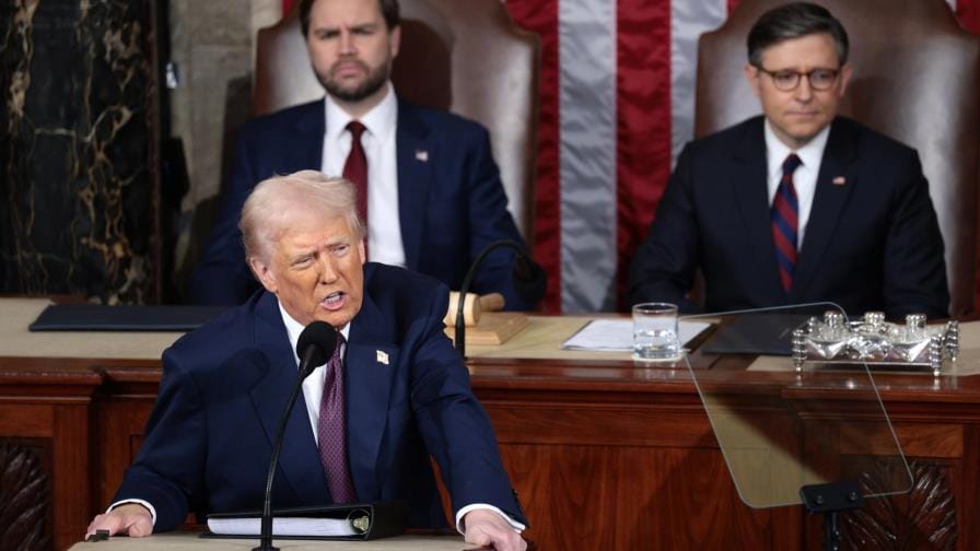 Trump anuncia que Zelenski está dispuesto a negociar la paz con Rusia y avanzar en acuerdo de minerales con EE.UU. 5 Donald Trump revela que Zelenski está dispuesto a negociar la paz con Rusia y avanzar en un acuerdo de minerales con EE.UU.