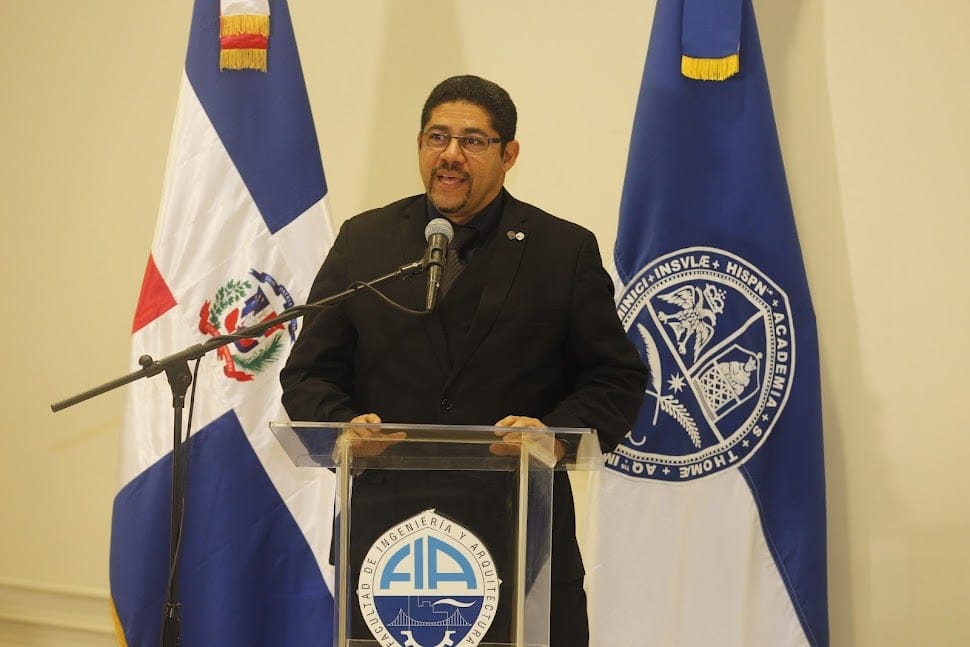 UASD lanza Red de Excelencia STEM para promover intercambio de conocimiento en educación 9 UASD lanza Red de Excelencia STEM para promover intercambio de conocimiento en educación