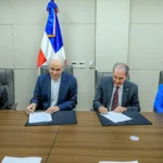 República Dominicana valida certificados digitales y elimina trámites físicos en educación 6 MINERD y MESCyT firman resolución que otorga validez legal a certificaciones académicas digitales, optimizando procesos educativos.