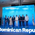 Ministro de Turismo inaugura feria comercial en Miami para impulsar llegada de visitantes a RD 6 Ministro de Turismo inaugura feria en Miami para atraer más visitantes e inversiones a República Dominicana.
