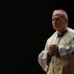 Revelan quién es el nuevo papa y sucesor de Francisco 15 Descubre quién es Robert Francis Prevost, el nuevo papa León XIV, sucesor de Francisco. Conoce detalles del cónclave, su elección y el legado del pontificado anterior.