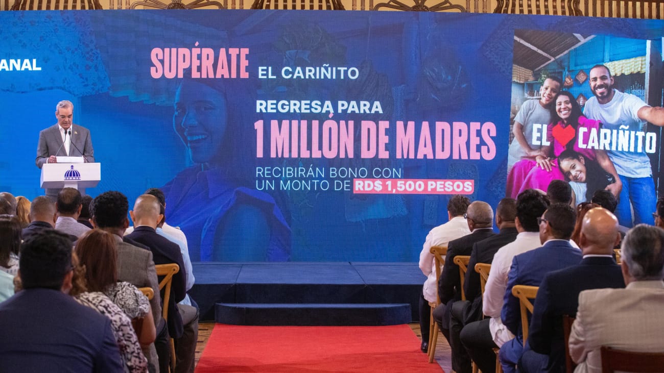 Gobierno lanza programa integral para celebrar el Día de las Madres con bonos, ferias y apoyo social 5 El gobierno anuncia ayudas para madres, incluyendo bonos, ferias de alimentos y reconocimientos en el Día de las Madres.