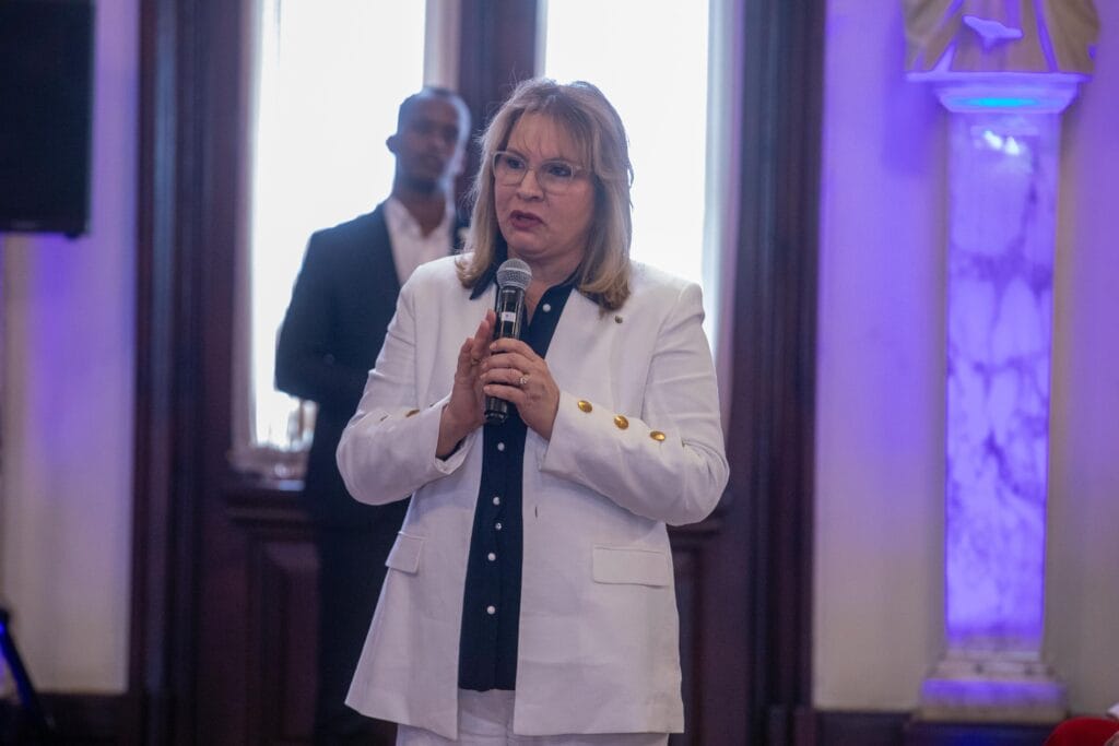 Gobierno lanza programa integral para celebrar el Día de las Madres con bonos, ferias y apoyo social 7 Gobierno lanza programa integral para celebrar el Día de las Madres con bonos, ferias y apoyo social