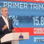 Presidente Abinader destaca máximo histórico de empleos en RD y aumento de la formalidad laboral a 46.6 % 7 El presidente Luis Abinader destaca el récord histórico de empleos en República Dominicana, con un 46.6% de formalidad laboral. Conoce los aumentos salariales en zonas francas, turismo y más, junto a la reducción de pobreza.