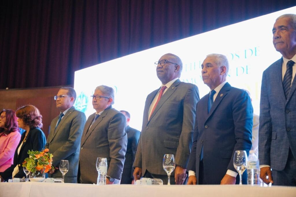 UASD promueve categoría académica a dos mil 600 profesores 9 UASD promueve categoría académica a dos mil 600 profesores