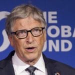 Bill Gates destinará el 99% de su fortuna a causas filantrópicas 3 El cofundador de Microsoft anunció que donará casi toda su riqueza a su fundación, la cual cerrará en 2045 tras dos décadas de ayuda global.