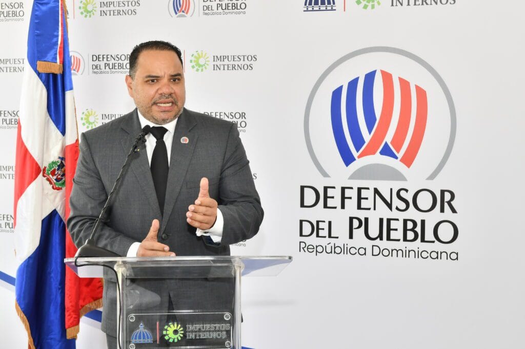 DGII y Defensor del Pueblo inauguran Oficina de Defensoría del Contribuyente en Santiago 7 DGII y Defensor del Pueblo inauguran Oficina de Defensoría del Contribuyente en Santiago
