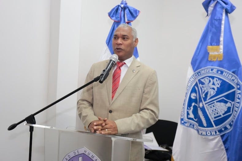 Decano Gerardo Roa Ogando pide « leer cuidadosamente proyecto de ley sobre libertad de expresión» 5 El decano Gerardo Roa Ogando de la UASD insta a analizar el Proyecto de Ley de Libertad de Expresión para evitar violaciones a derechos democráticos. Conoce sus declaraciones y el contexto.