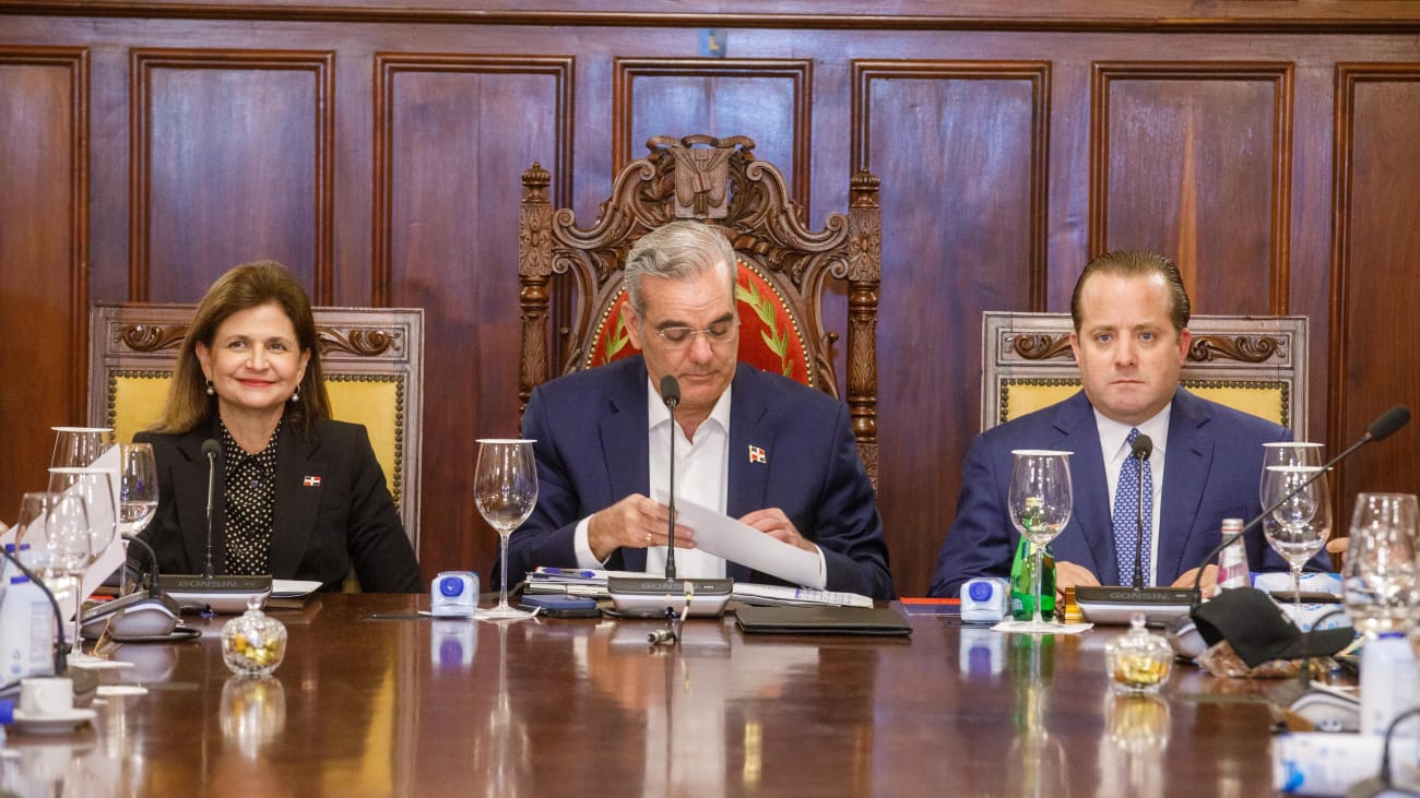 Gobierno destaca avances en objetivos clave tras 49.º Consejo de Ministros 5 El Gobierno dominicano reporta progreso en economía, seguridad y salud tras evaluar metas prioritarias para el periodo 2024-2028.
