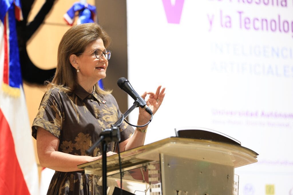 Vicepresidenta Raquel Peña afirma que la inteligencia artificial debe ser un bien público al servicio de todos 8 Vicepresidenta Raquel Peña afirma que la inteligencia artificial debe ser un bien público al servicio de todos