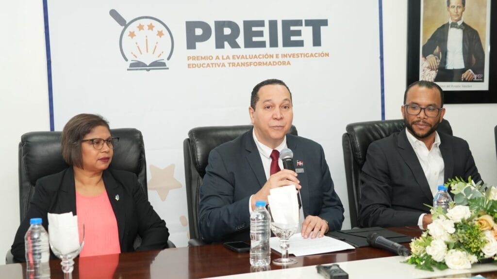 Ideice convoca a investigadores de la comunidad educativa a postularse al Premio Nacional a la Evaluación e Investigación Transformadora 2025 6