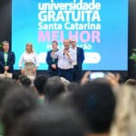 Escándalo en Brasil: Millonarios acceden a becas para estudiantes vulnerables en Santa Catarina 6 Investigan a cientos de beneficiarios de familias adineradas que recibieron becas universitarias destinadas a personas de bajos recursos en Santa Catarina.