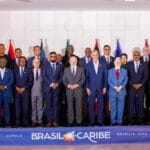 Abinader Pide Acuerdo Regional Contra el Cambio Climático y Respaldar Estabilidad en Haití 7 El presidente dominicano urge acción climática conjunta y respalda la misión de paz en Haití durante cumbre regional.